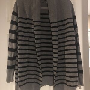 Xl grey sweater with black stripe